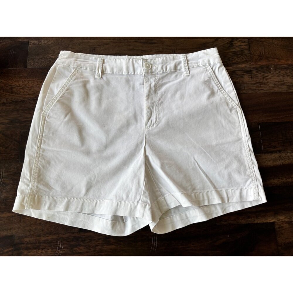 A New Day Women's White Stretch Shorts